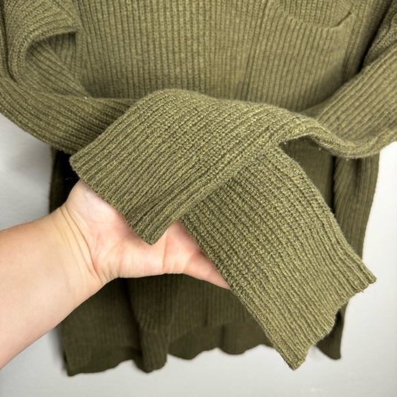 Madewell Thompson Pocket Pullover Sweater in Heather Elm Green Knit Sweater - Picture 7 of 13